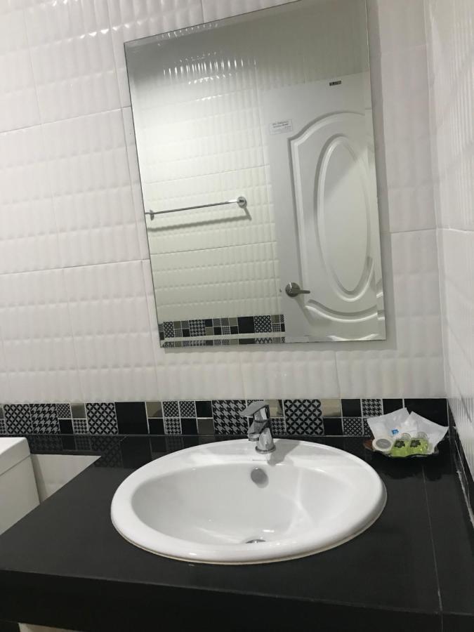 Ttt Hotel Hat Yai Exterior foto